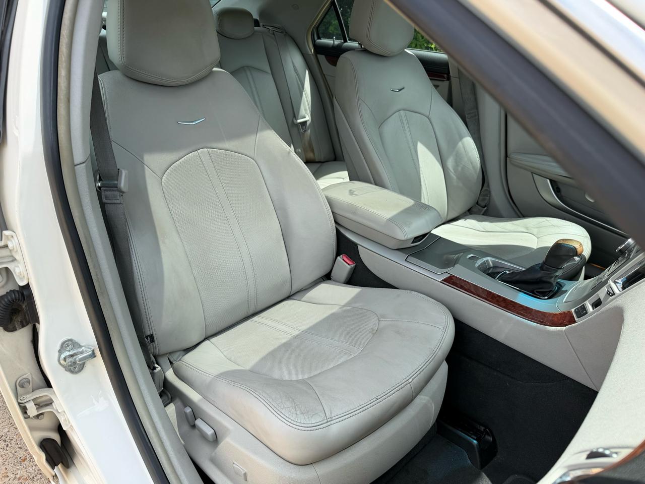 Cadillac CTS 3.0L Luxury 2012