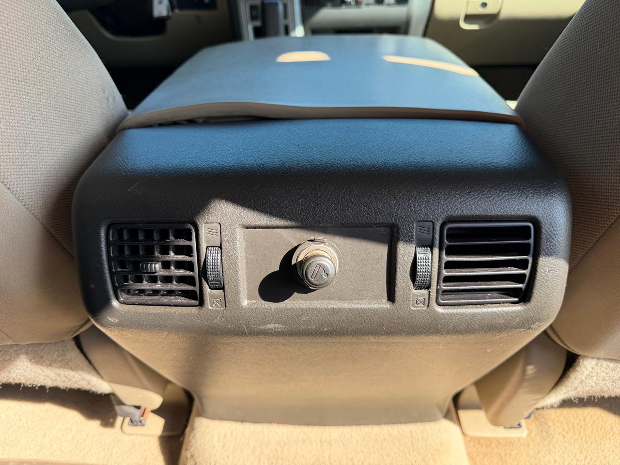 Toyota Tundra Base CrewMax 5.7L 2WD 2009