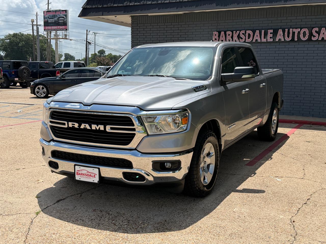 RAM 1500 2WD Crew Cab 140.5" Lone Star 2020