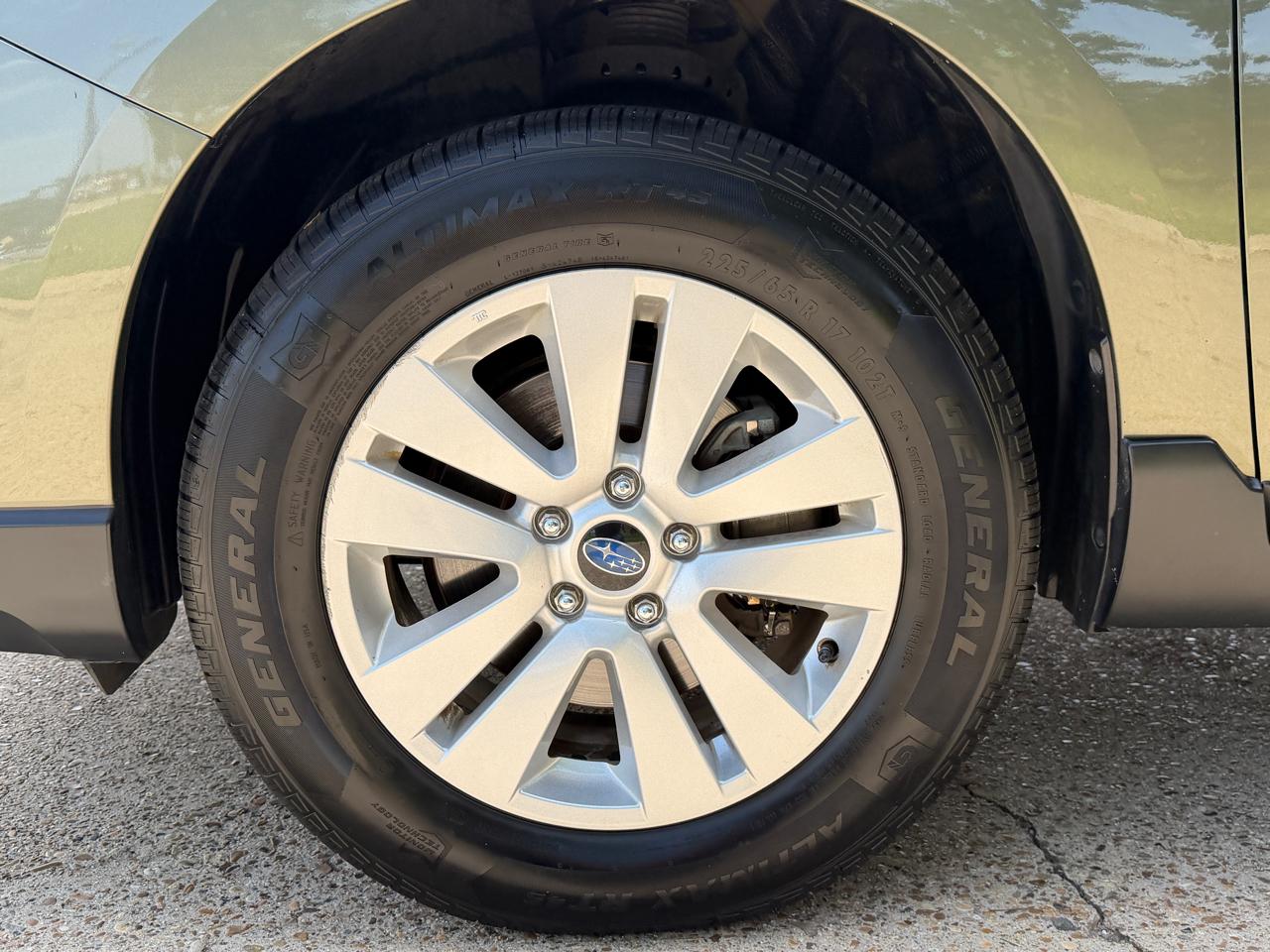 Subaru Outback 2.5i Premium 2015