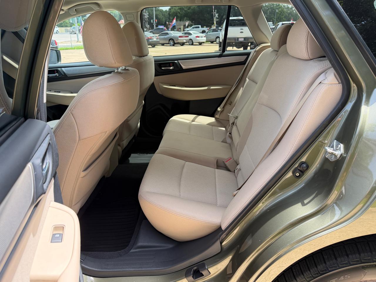 Subaru Outback 2.5i Premium 2015
