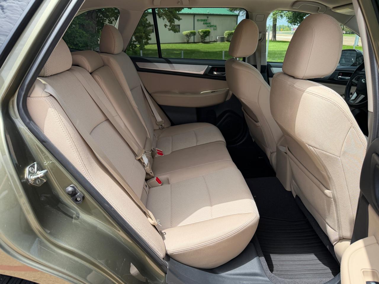 Subaru Outback 2.5i Premium 2015