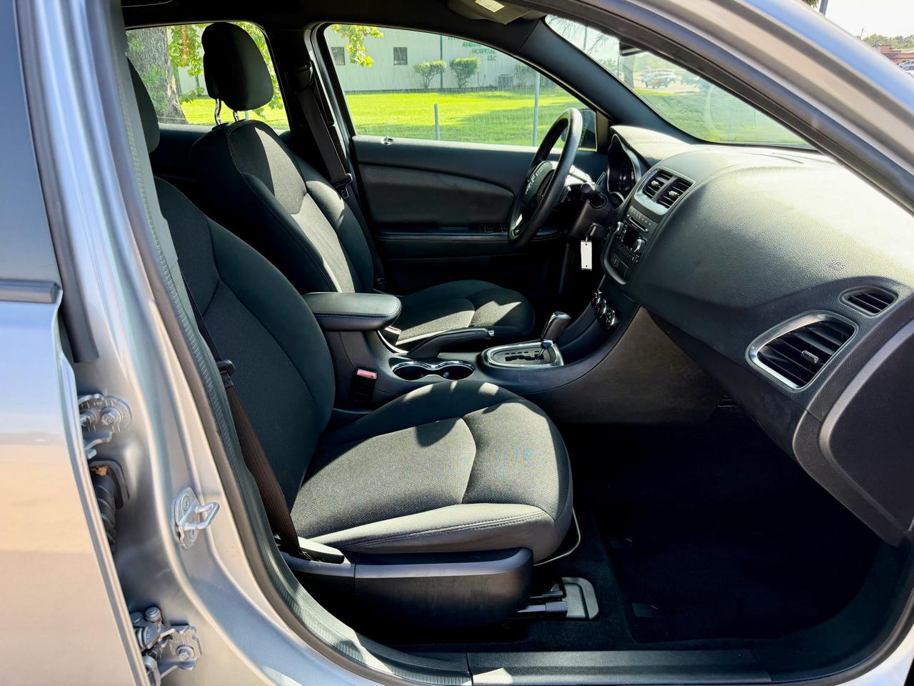 Dodge Avenger SE 2014