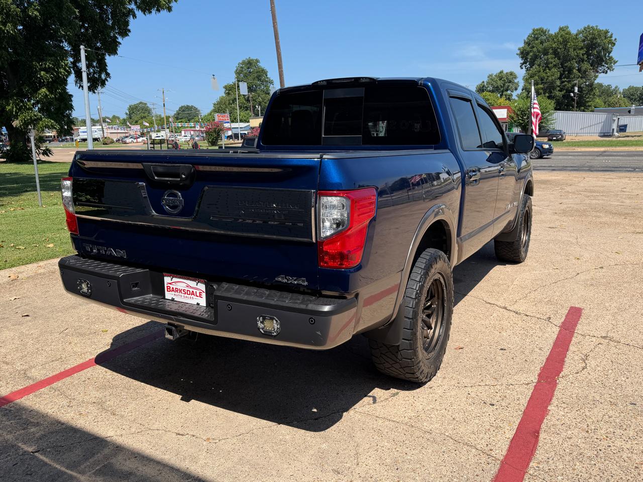 Nissan Titan 4x4 Crew Cab Platinum Reserve 2019