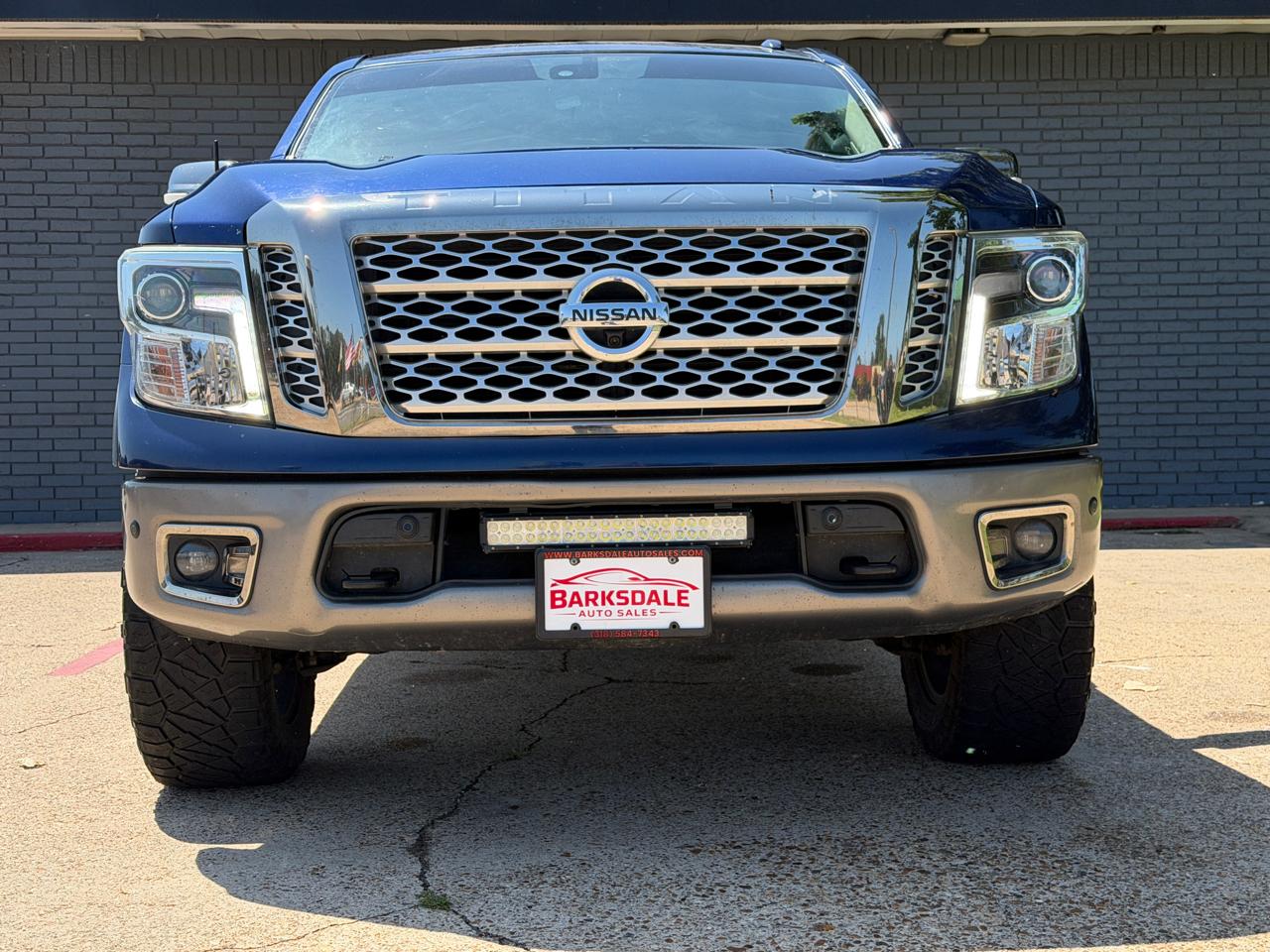 Nissan Titan 4x4 Crew Cab Platinum Reserve 2019