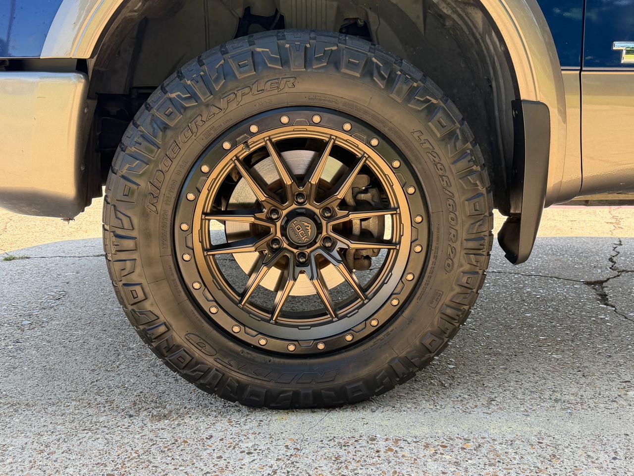 Nissan Titan 4x4 Crew Cab Platinum Reserve 2019