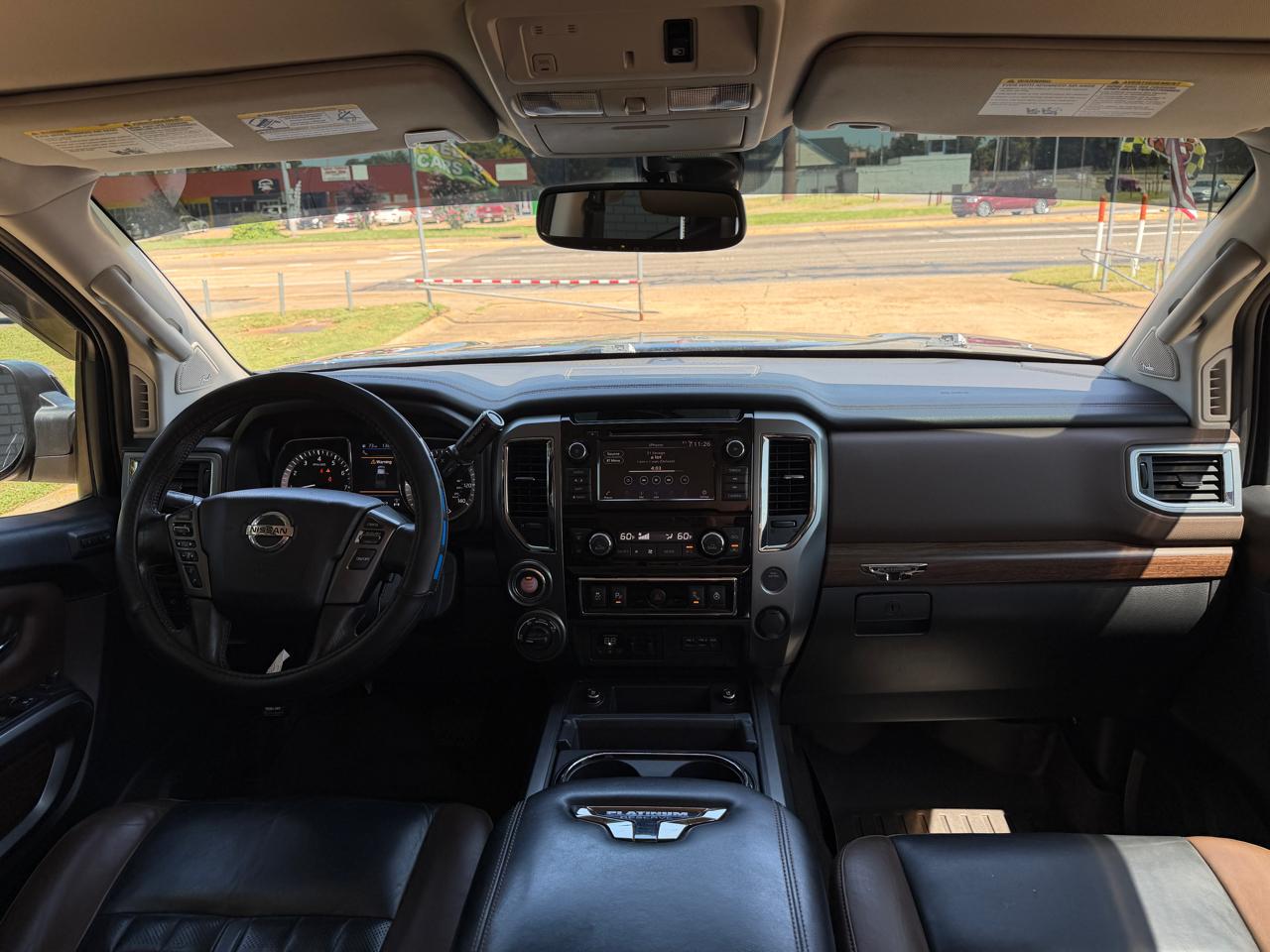 Nissan Titan 4x4 Crew Cab Platinum Reserve 2019