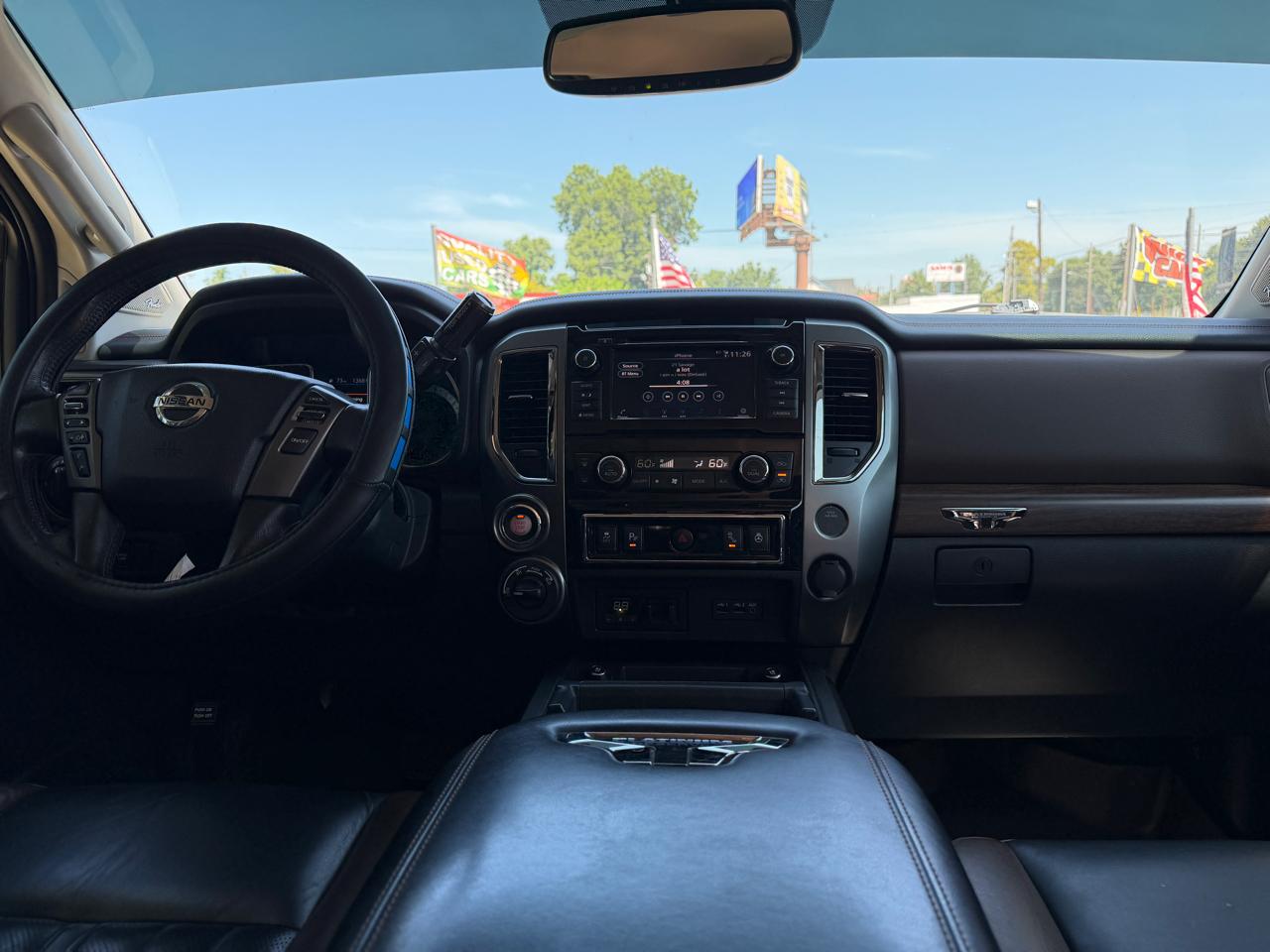 Nissan Titan 4x4 Crew Cab Platinum Reserve 2019