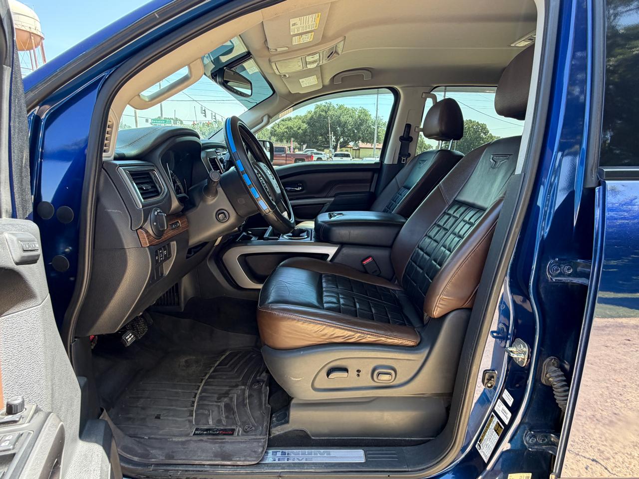 Nissan Titan 4x4 Crew Cab Platinum Reserve 2019