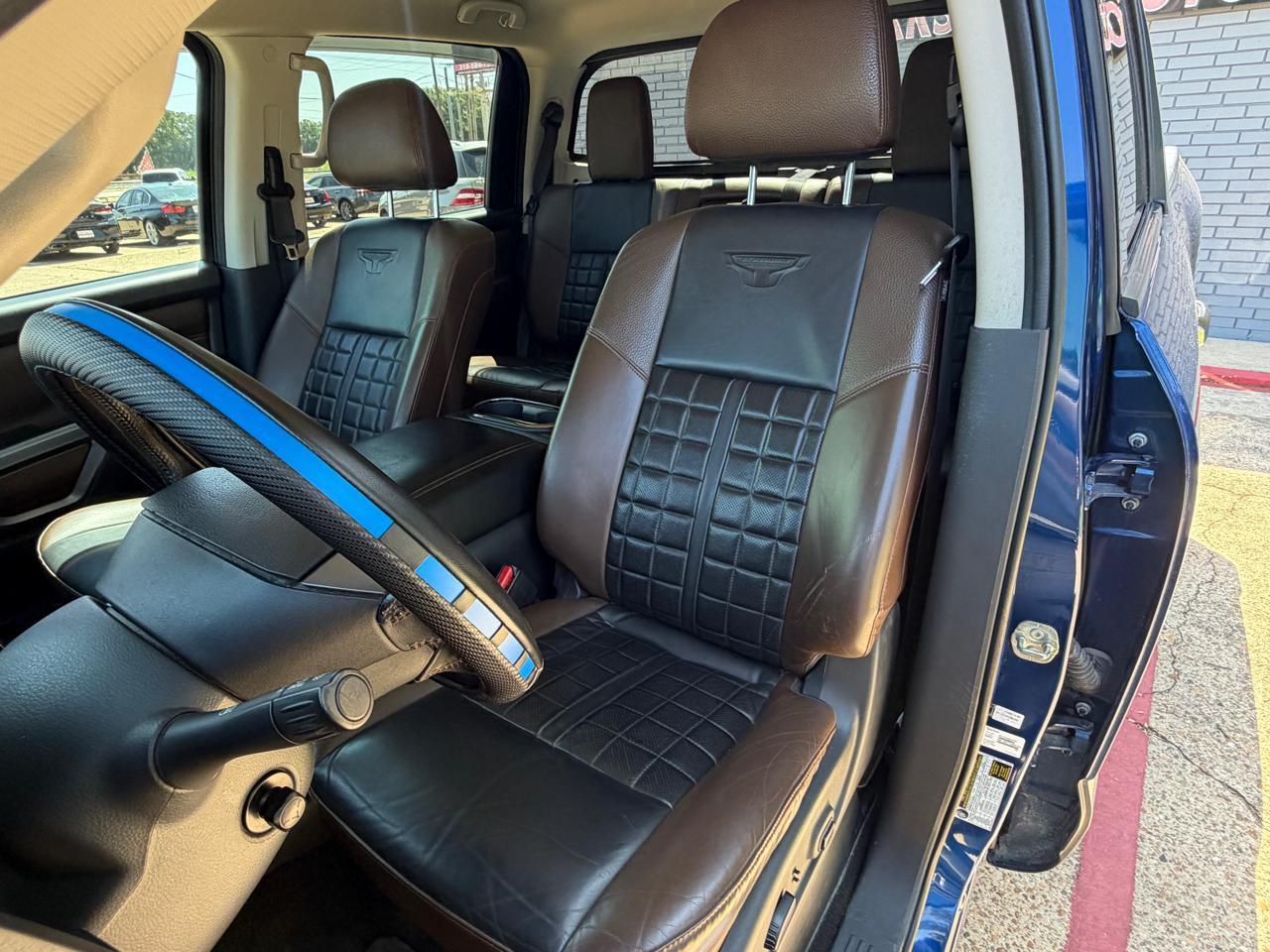 Nissan Titan 4x4 Crew Cab Platinum Reserve 2019