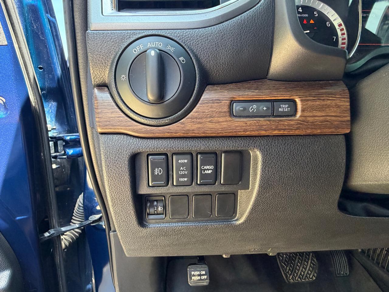 Nissan Titan 4x4 Crew Cab Platinum Reserve 2019