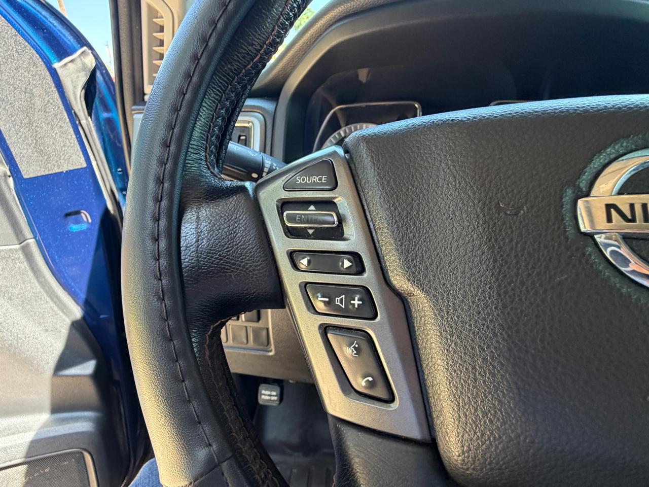 Nissan Titan 4x4 Crew Cab Platinum Reserve 2019