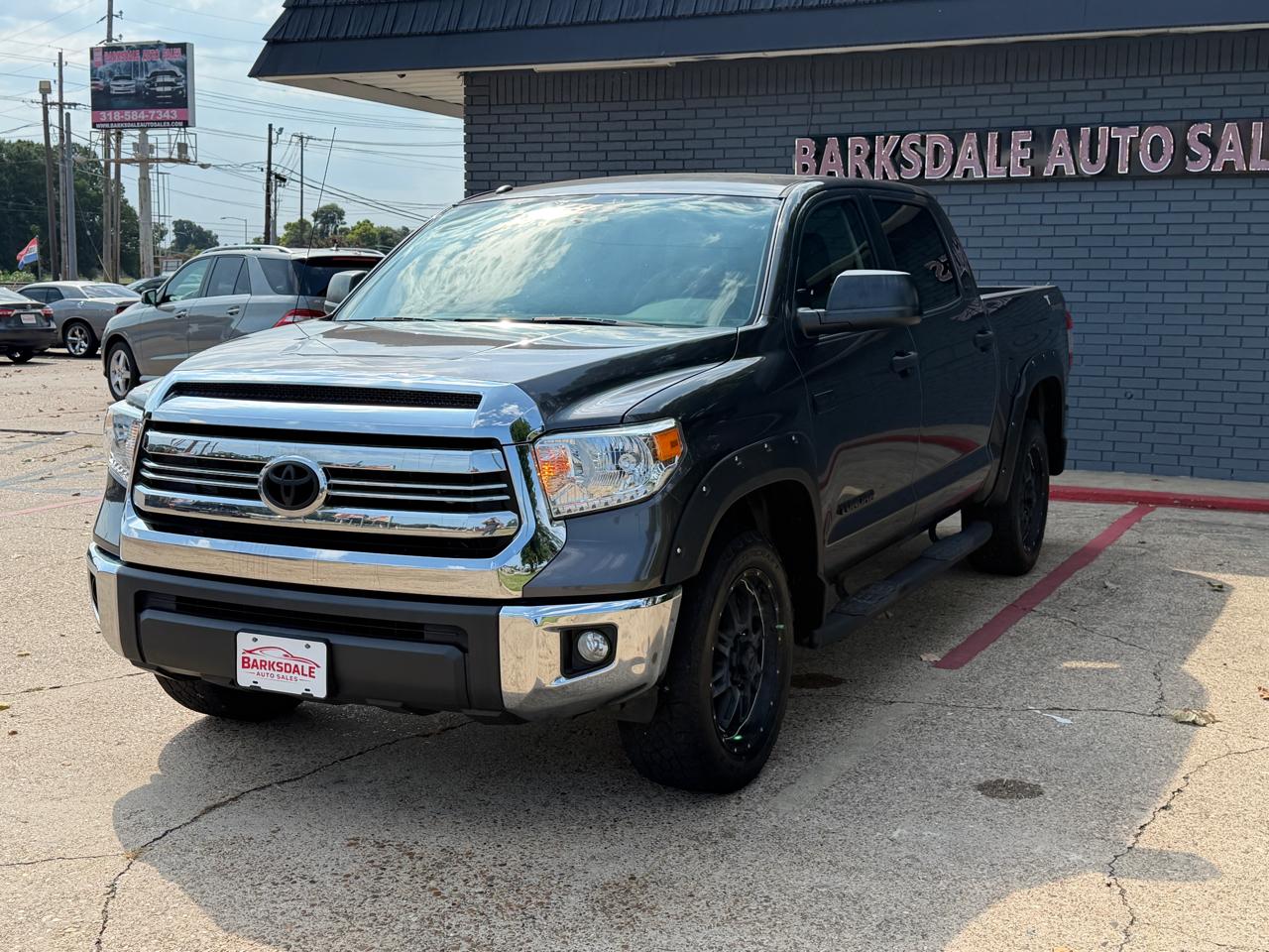 Toyota Tundra SR5 5.7L V8 CrewMax 2WD 2017