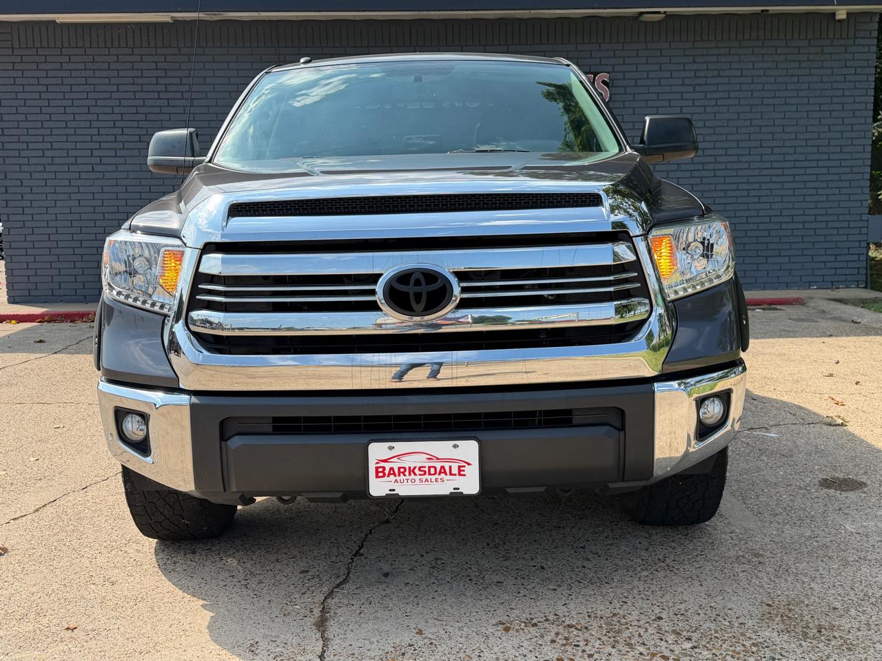 Toyota Tundra SR5 5.7L V8 CrewMax 2WD 2017