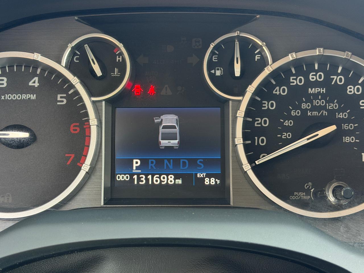 Toyota Tundra SR5 5.7L V8 CrewMax 2WD 2017