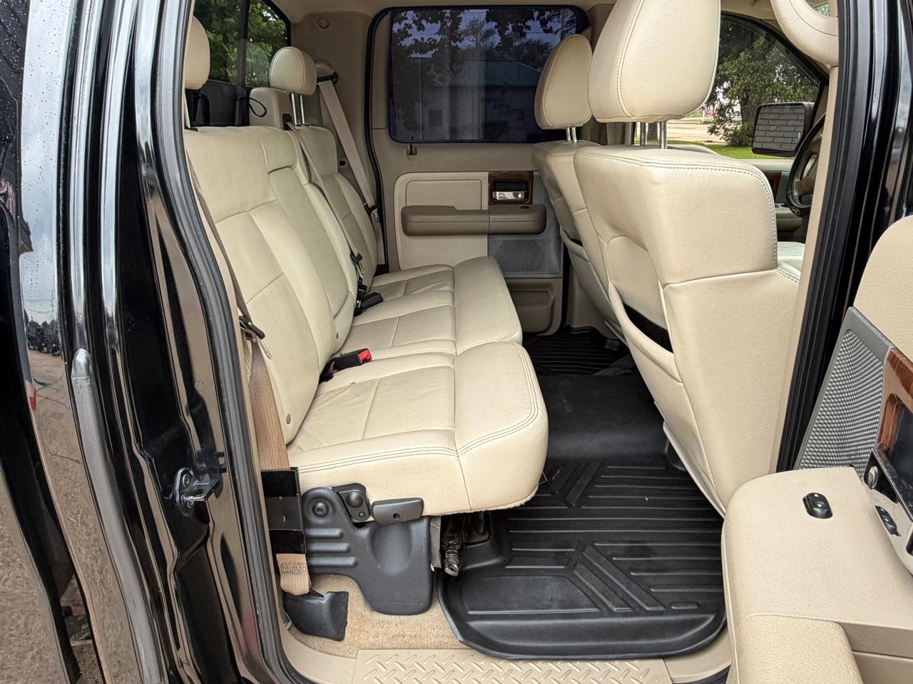 Ford F-150 4WD SuperCrew 145" Lariat 2004