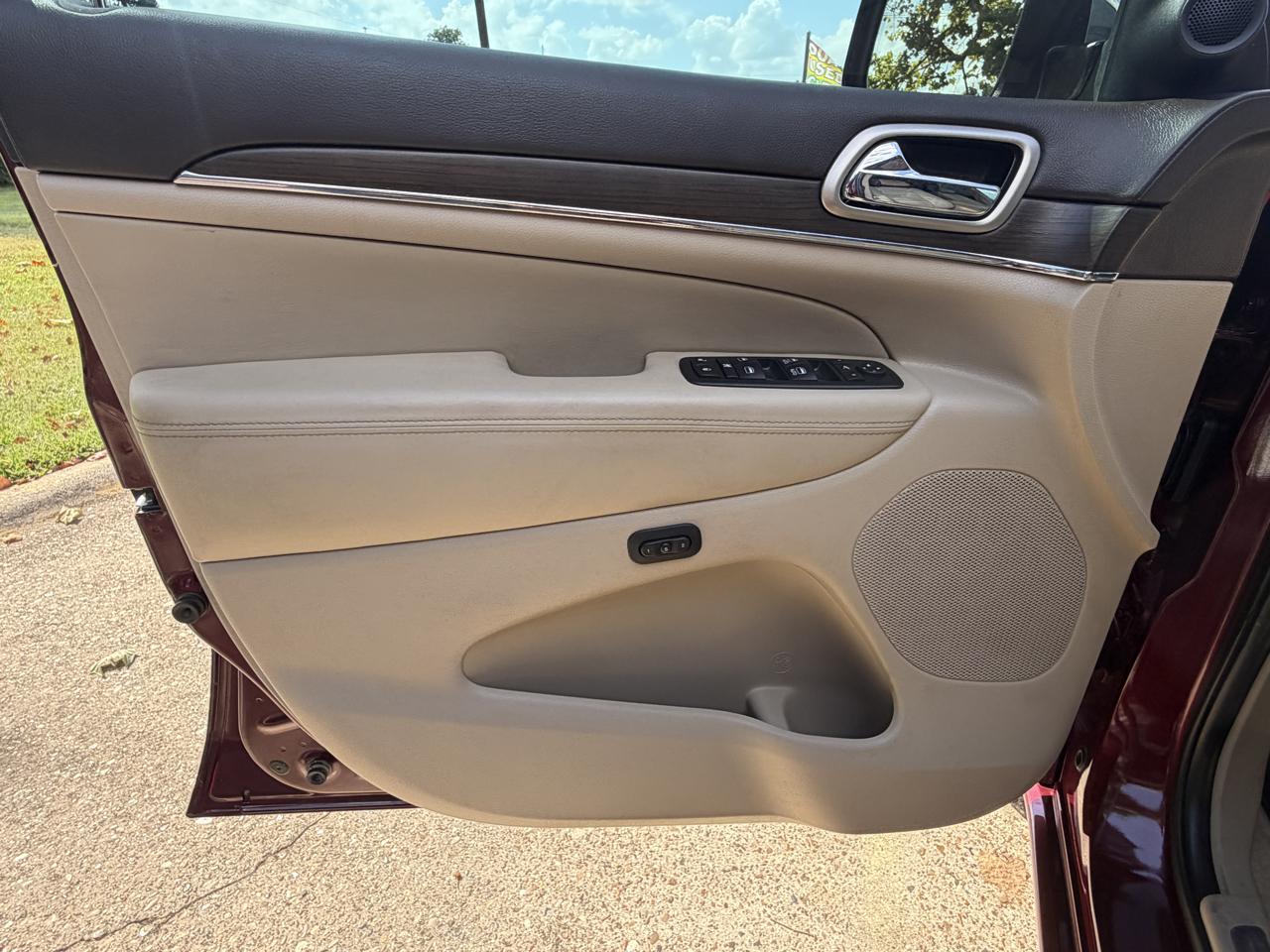 Jeep Grand Cherokee 2WD 4dr Overland 2017