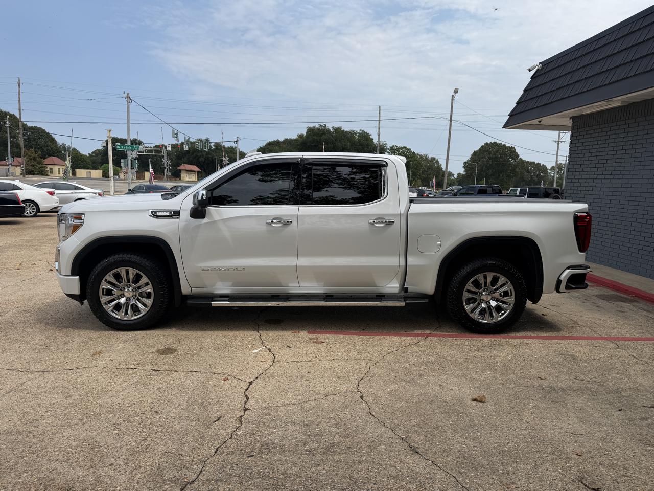 GMC Sierra 1500 4WD Crew Cab 143.5" Denali 2020