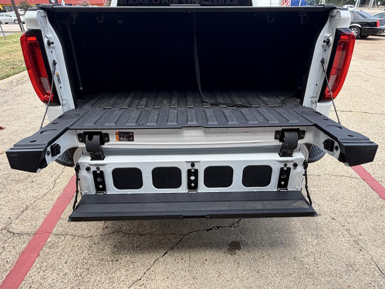 GMC Sierra 1500 4WD Crew Cab 143.5" Denali 2020
