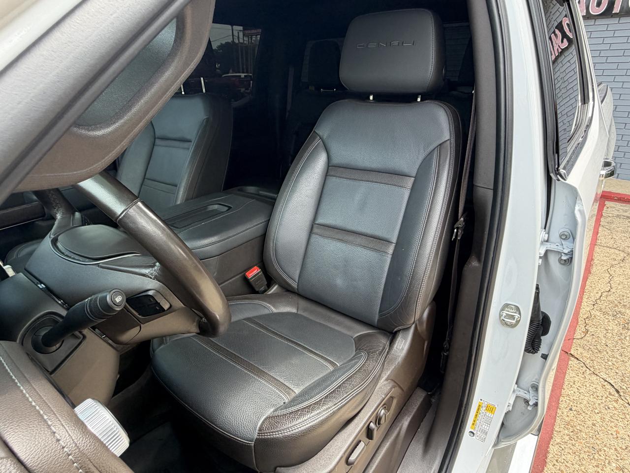 GMC Sierra 1500 4WD Crew Cab 143.5" Denali 2020