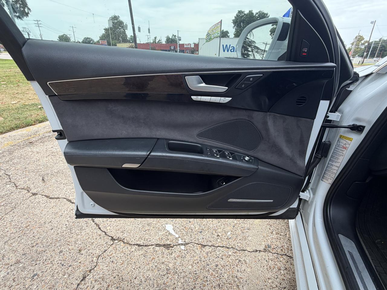 Audi A8 L 4dr Sdn 3.0L 2017