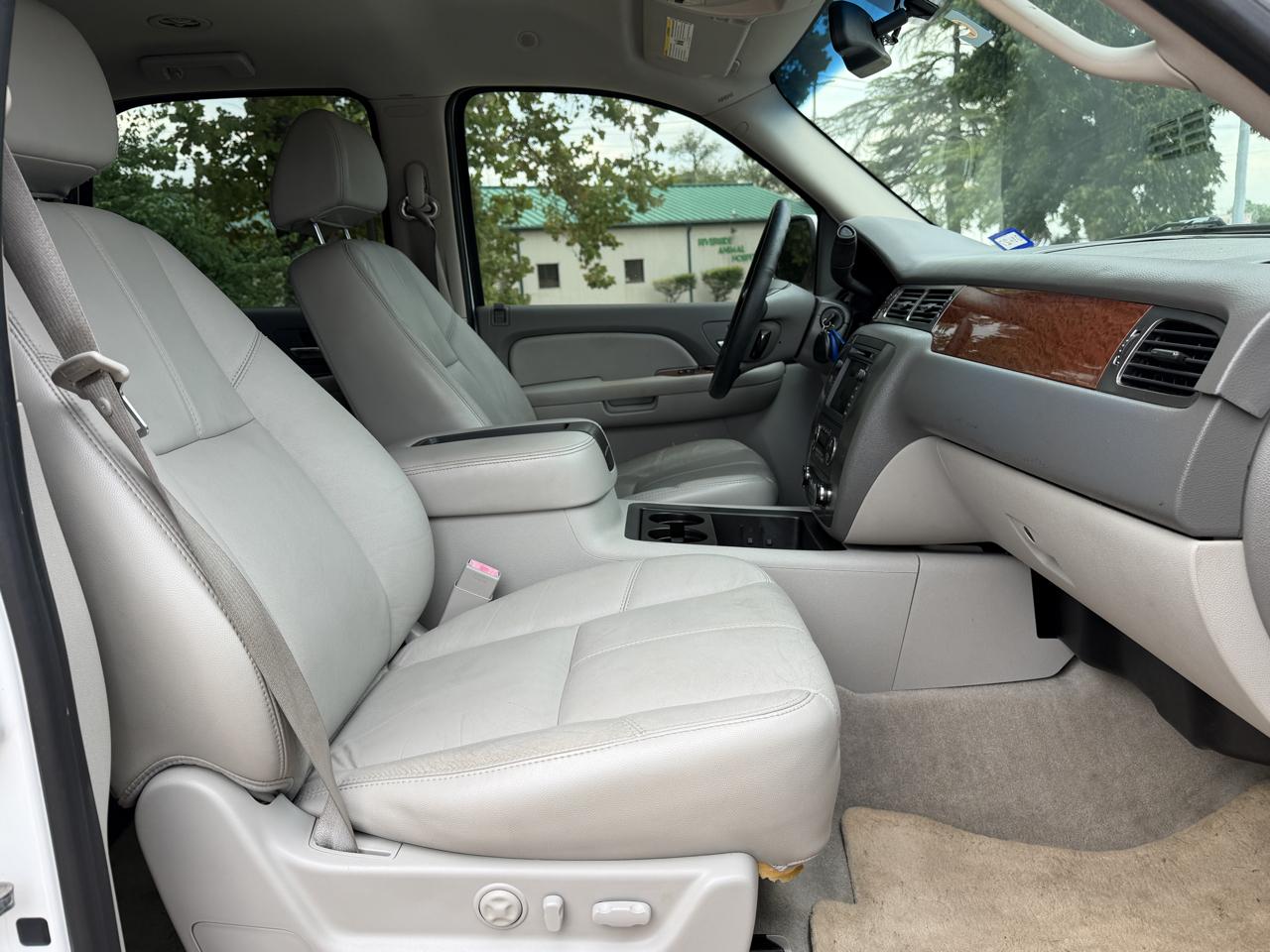 GMC Yukon 2WD 4dr 1500 SLT 2007