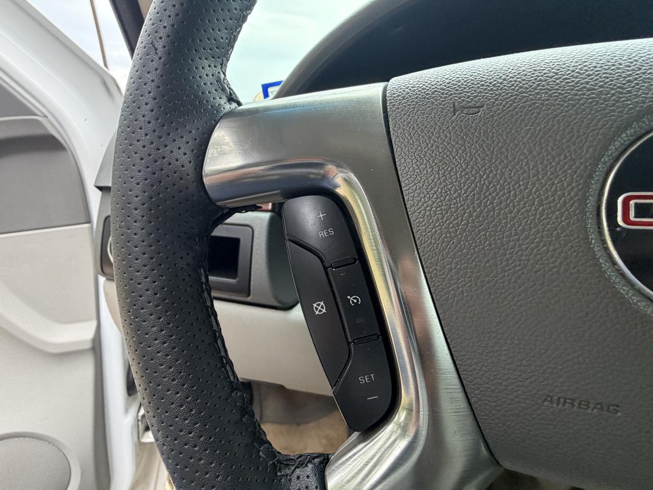 GMC Yukon 2WD 4dr 1500 SLT 2007