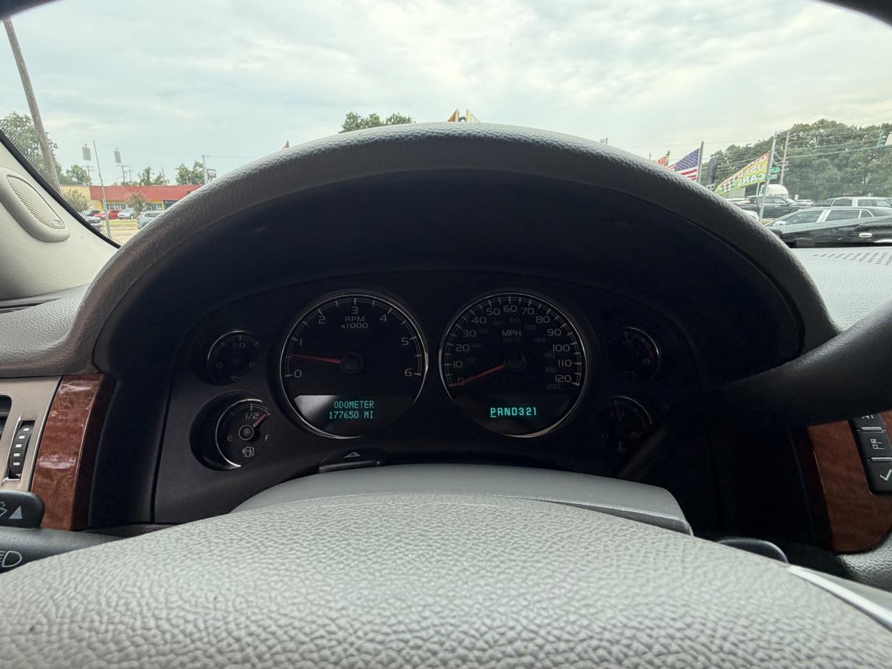 GMC Yukon 2WD 4dr 1500 SLT 2007
