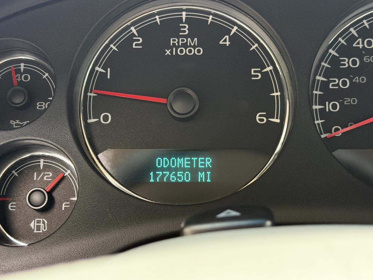 GMC Yukon 2WD 4dr 1500 SLT 2007
