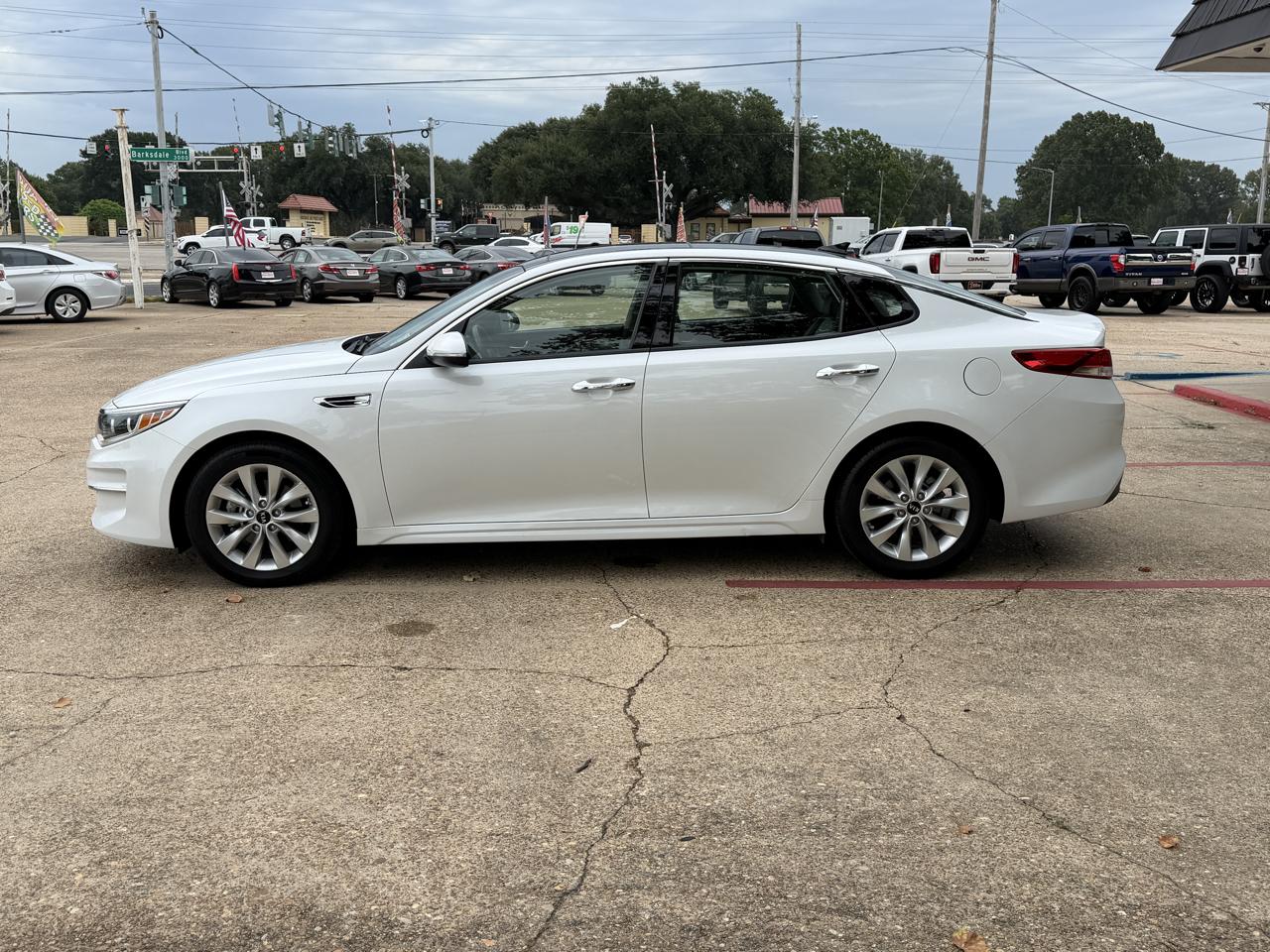 Kia Optima 4dr Sdn 2.4L Auto EX 2016