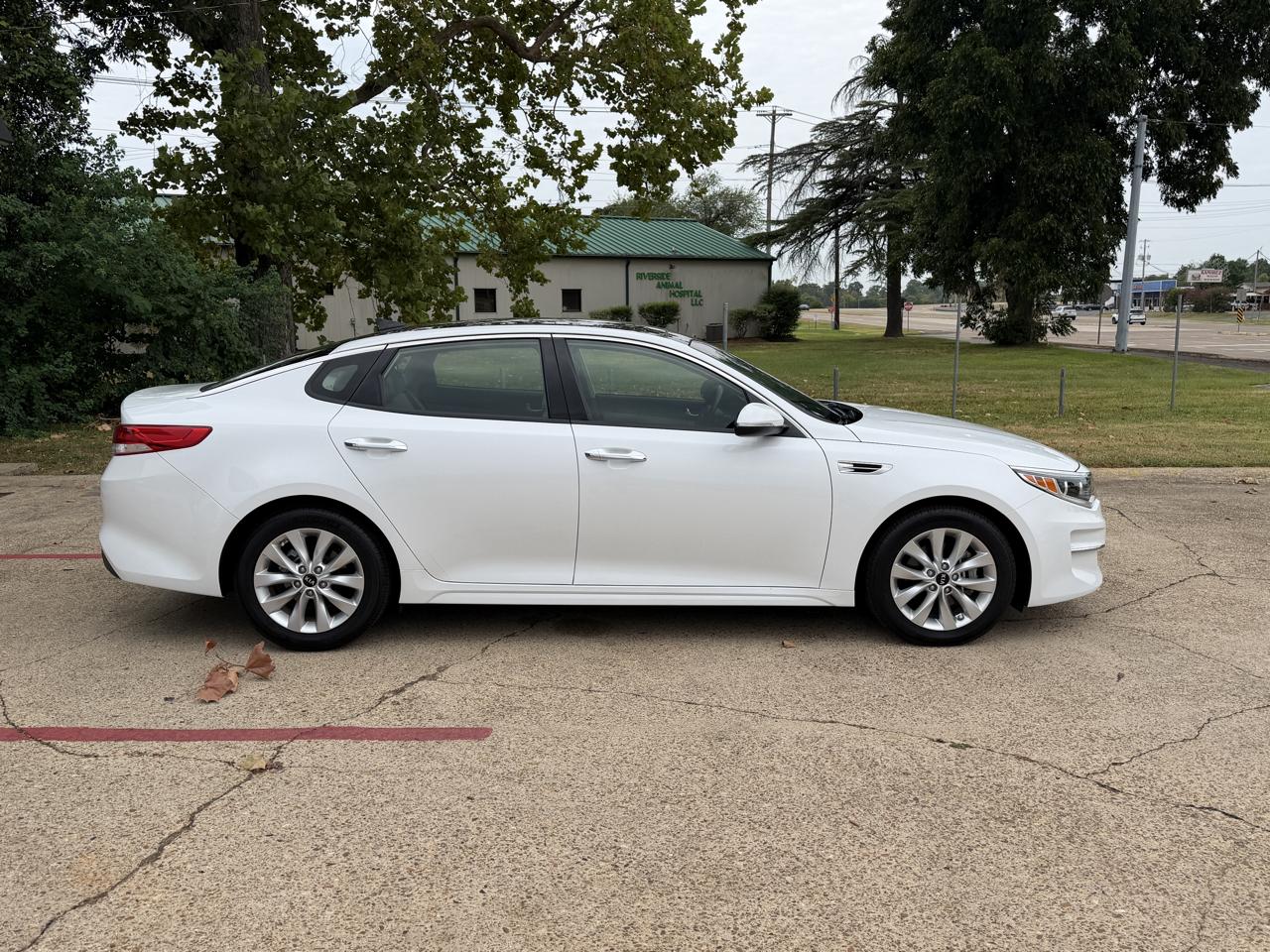 Kia Optima 4dr Sdn 2.4L Auto EX 2016