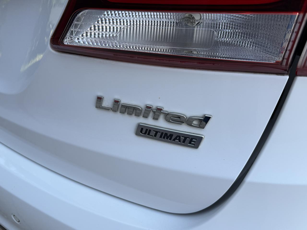 Hyundai Santa Fe Limited 3.3L Auto 2018