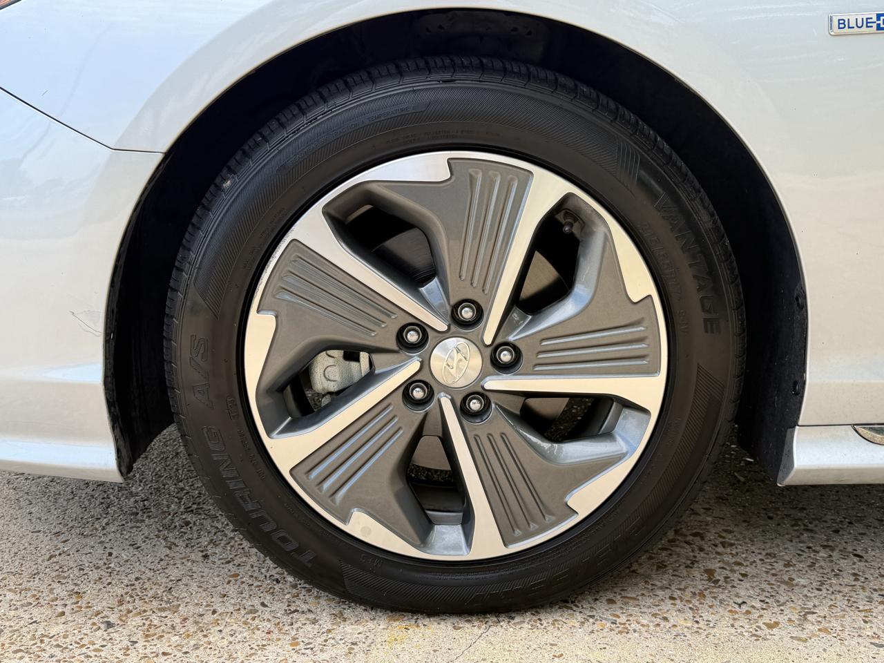 Hyundai Sonata Hybrid Limited 4D Sedan 2019
