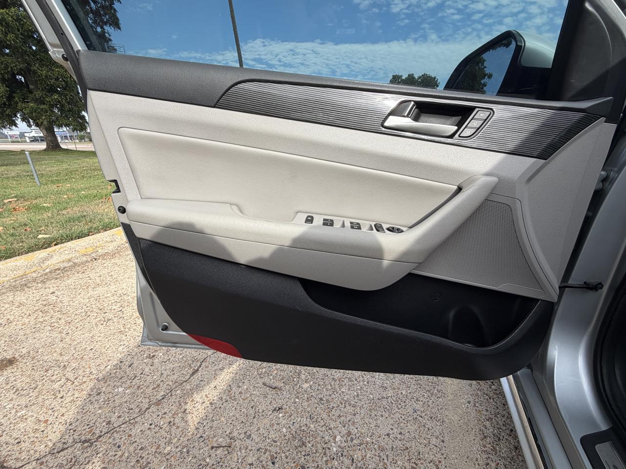 Hyundai Sonata Hybrid Limited 4D Sedan 2019