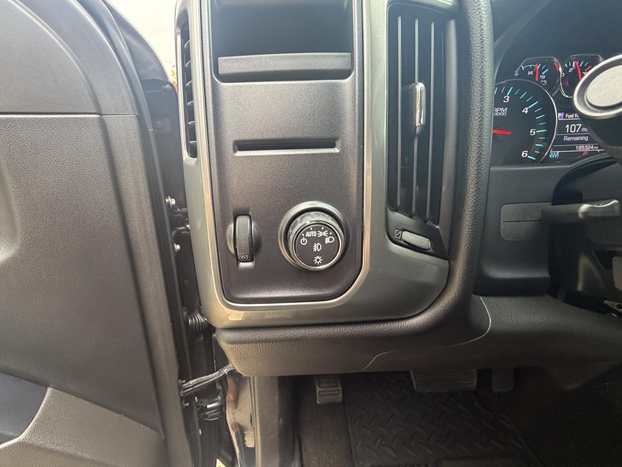 Chevrolet Silverado 1500 2WD Crew Cab 157" LT 2018