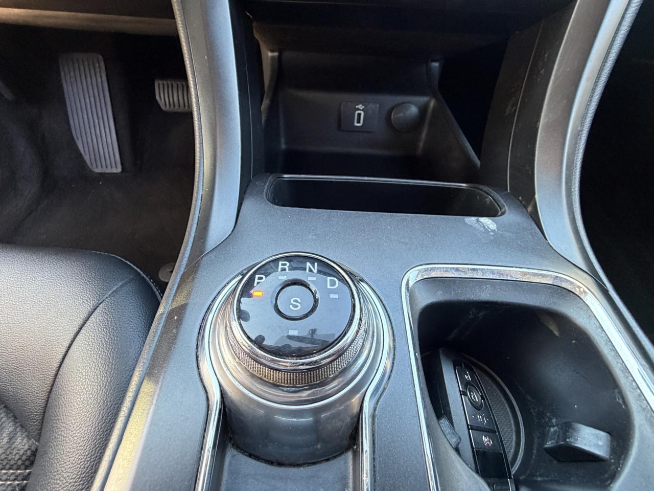 Ford Fusion 4dr Sdn I4 SEL 2018