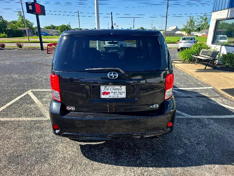 Image 4 of 2013 Scion xB 5-Door Wagon 5-Spd MT