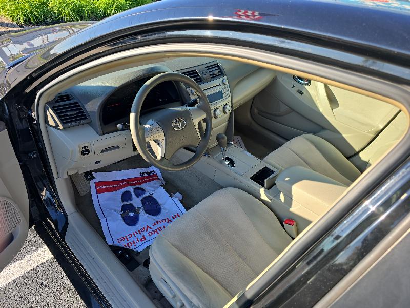 Toyota Camry Base 6-Spd AT 2011 Toyota Camry Base 6-Spd AT 2011