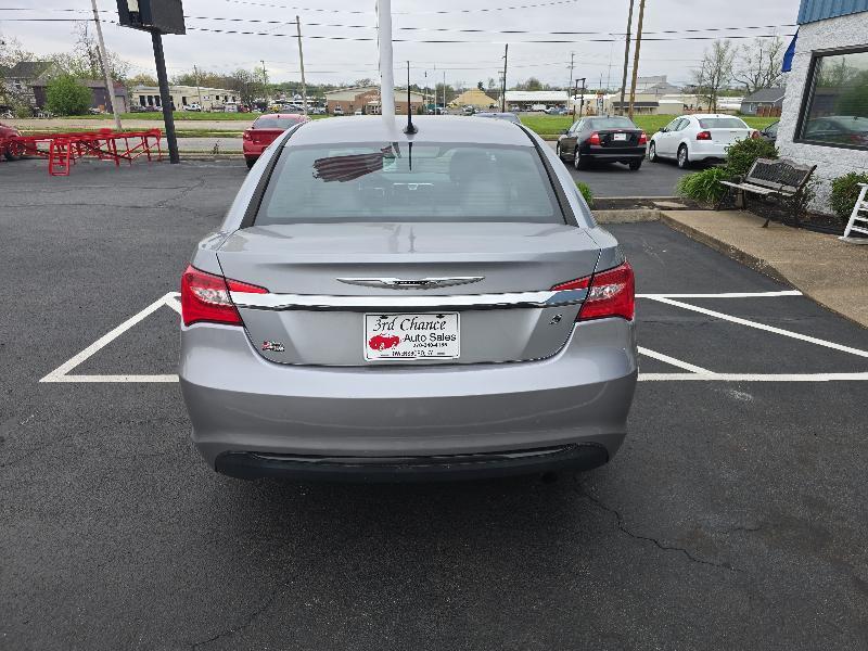 Chrysler 200 Touring 2013