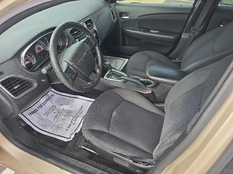 Chrysler 200 LX 2014