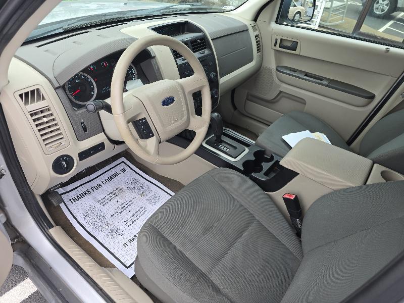 Ford Escape XLS FWD 2012