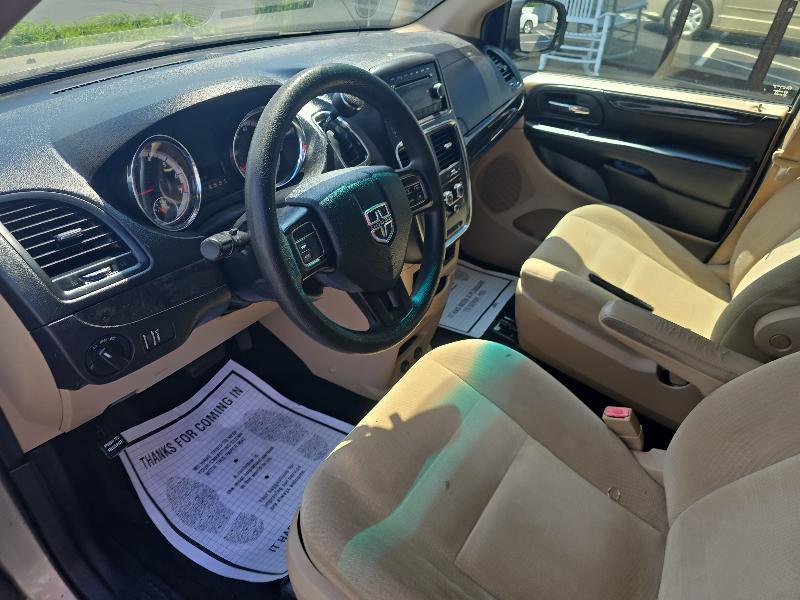 Dodge Grand Caravan SE 2015