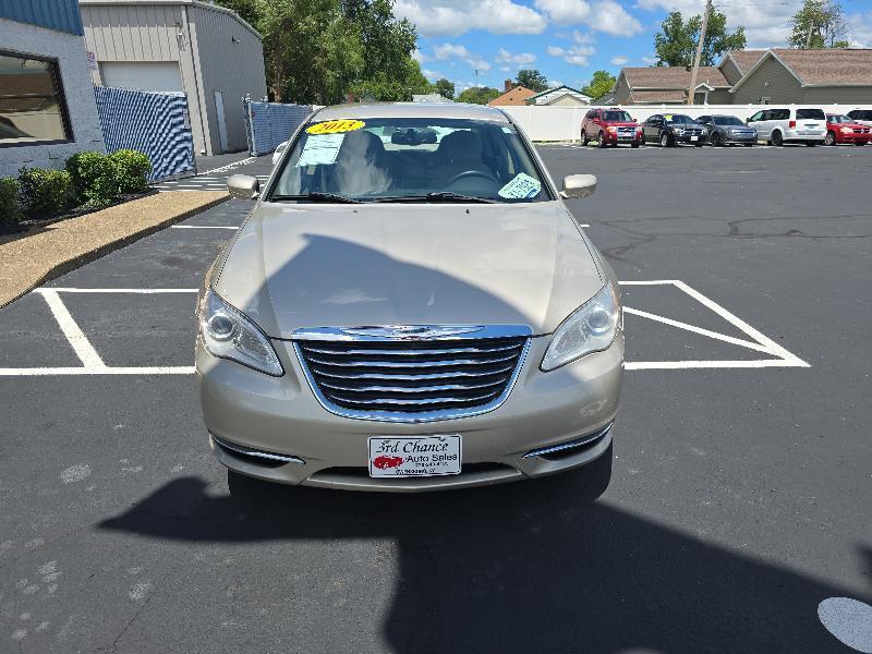 Chrysler 200 LX 2013