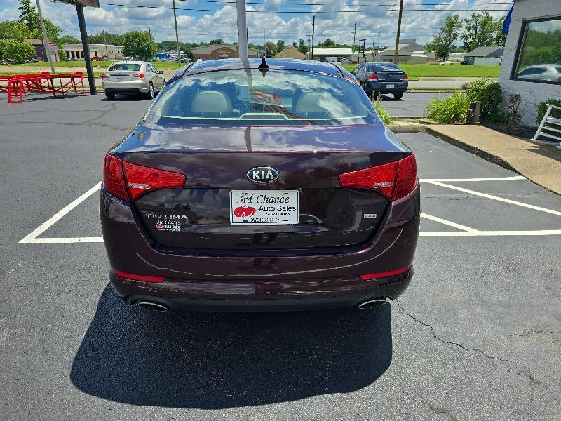 Kia Optima LX MT 2013