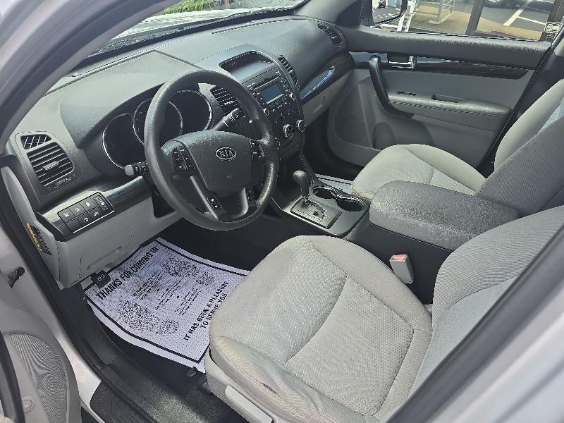 Kia Sorento LX 2WD 2012