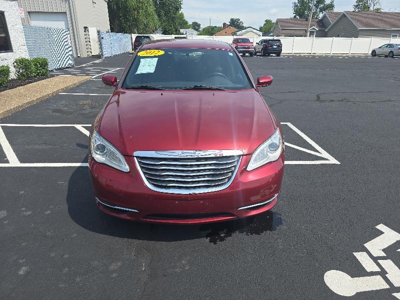 Chrysler 200 Touring 2012
