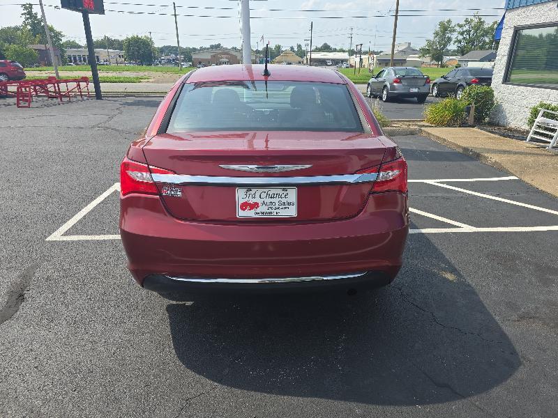 Chrysler 200 Touring 2012