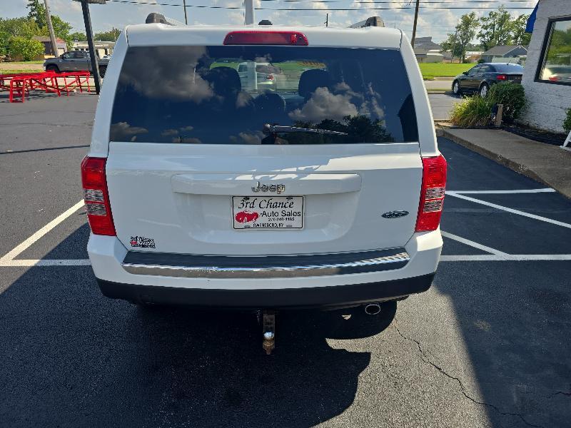 Jeep Patriot Latitude 2WD 2016