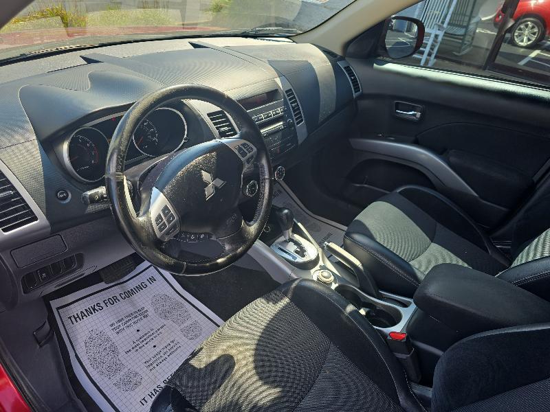 Mitsubishi Outlander SE AWC 2013