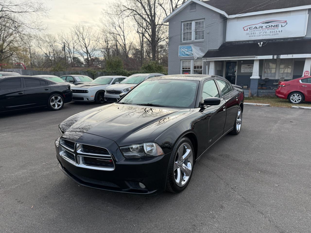 2014 Dodge Charger 4dr Sdn SXT RWD